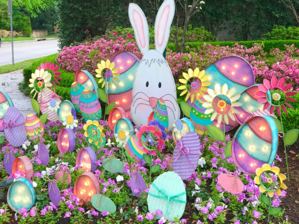 Outdoor Easter Decorations! Turtle Creek Lane