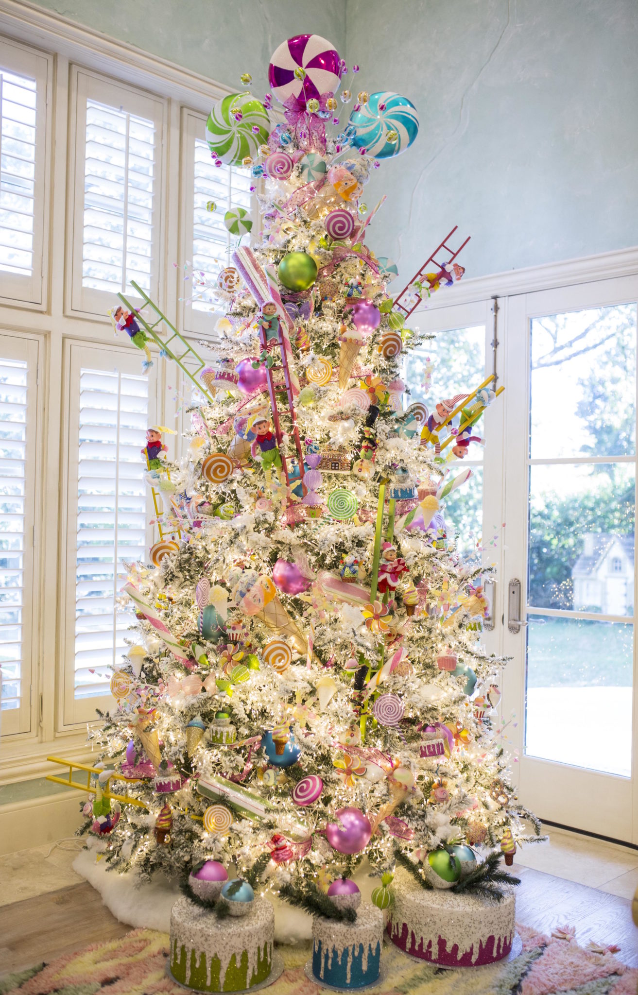 The Candy Land Christmas Family Room Part 1 | Turtle Creek Lane