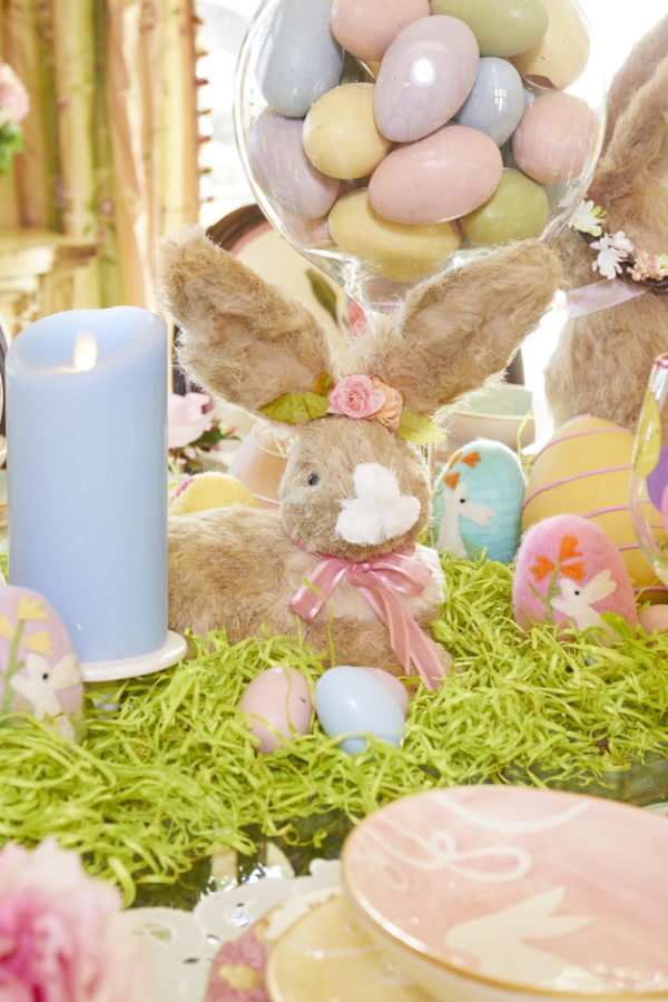 Easter, Easter decor, Easter bunny, bunny, bunnies, Easter egg, easter dining