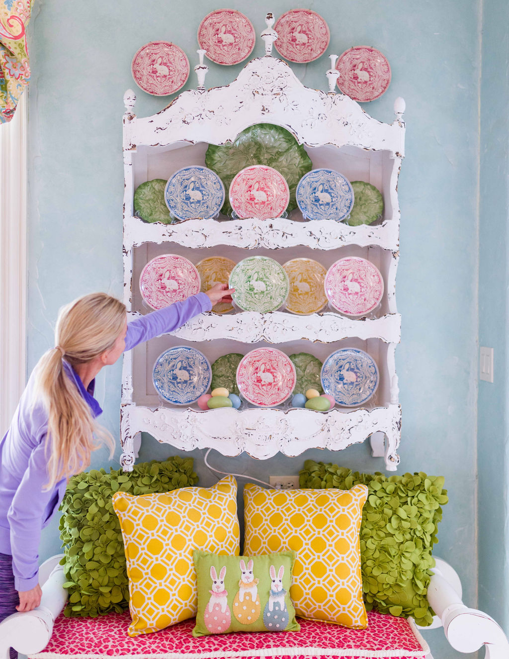 Dallas blogger Turtle Creek Lane reveals her kitchen decor for Easter